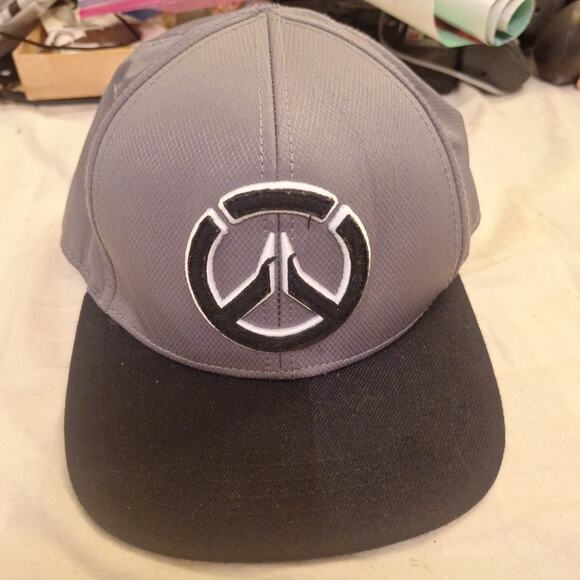 Overwatch Stealth Snapback Baseball Hat - Official Video Game PlayStation Xbox - Picture 1 of 6